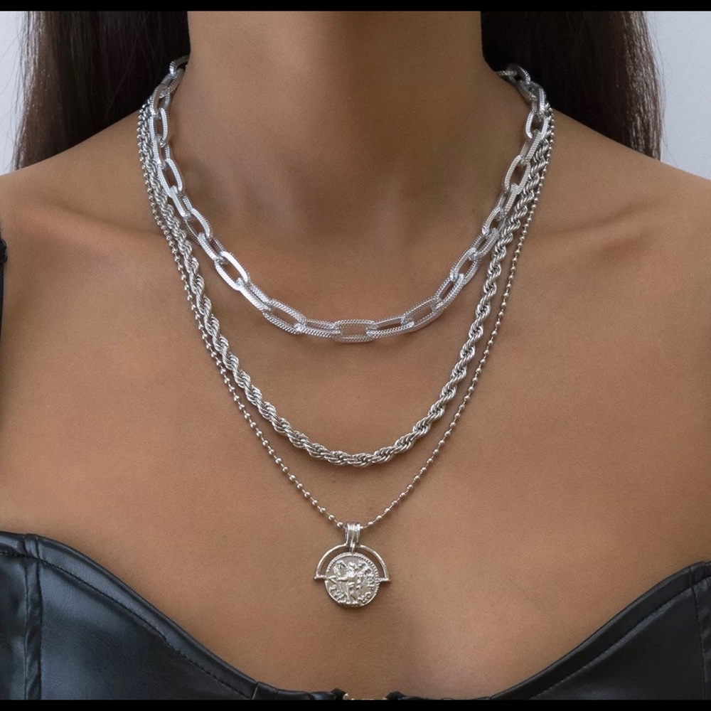 Layered Silver Necklace with pendant